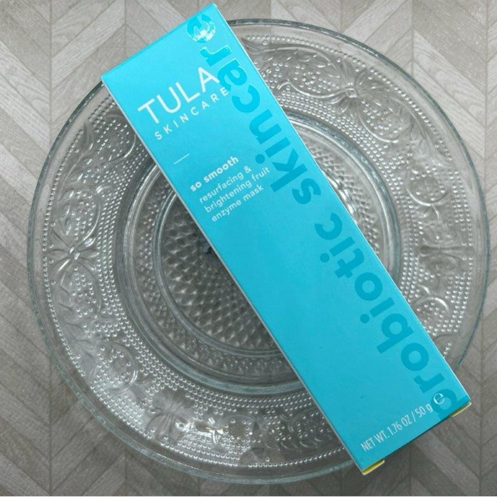 Tula Skincare Brightening Mask in Aqua Blue